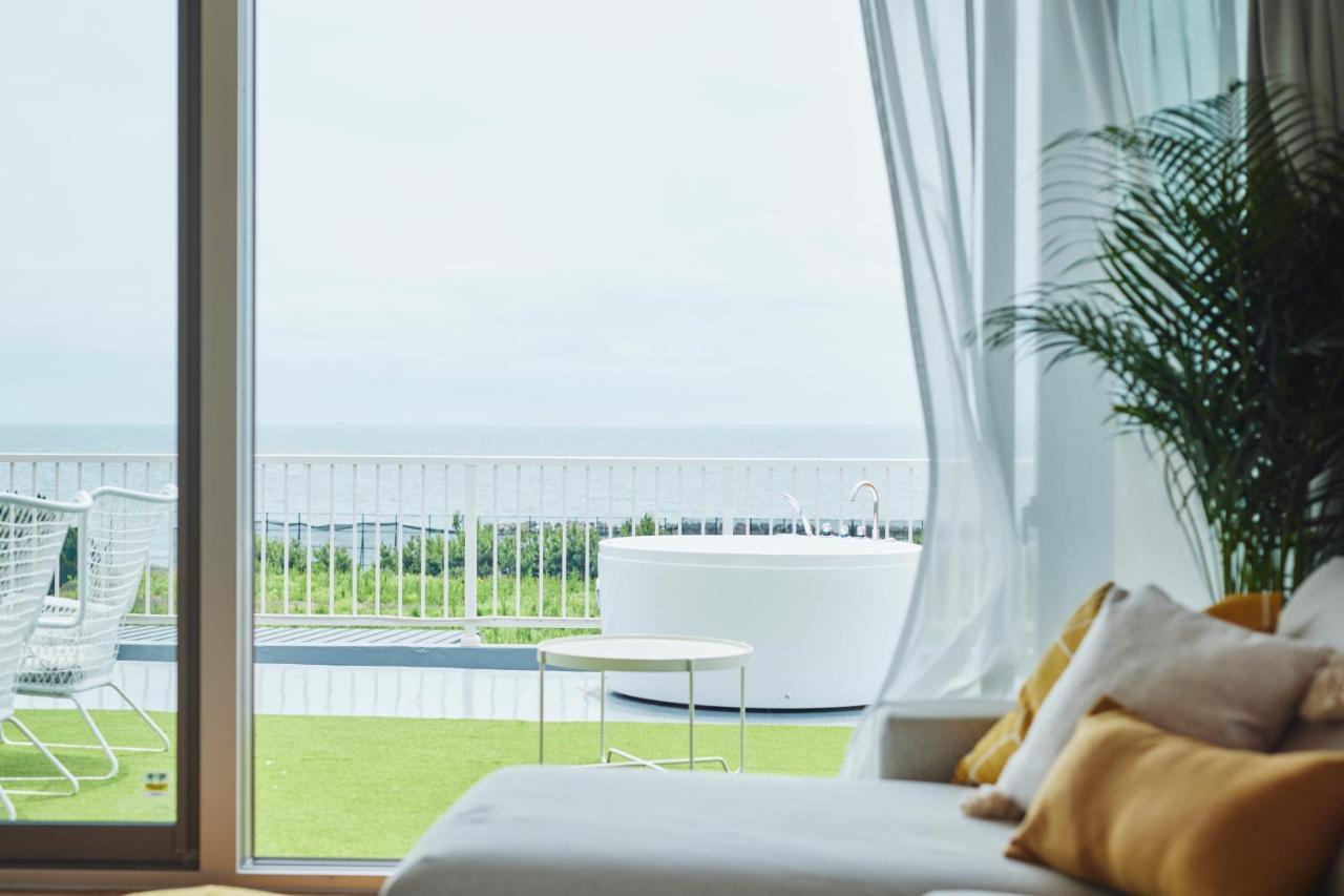 Hotel & Glamping Act Futtsu Exterior photo